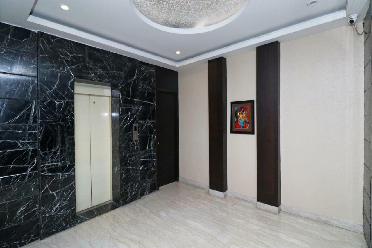 Oyo 5843 Hotel Yash Inn Mirzāpur Eksteriør billede